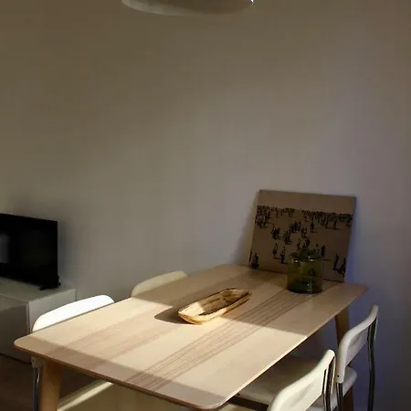 Contemporary New Flat Apartamento Milão